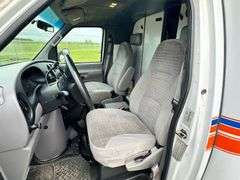 2001 Ford E350 Ambulance