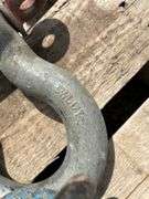 4 Heavy duty clevises