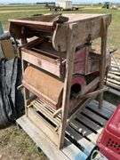 Vintage fanning mill in poor condition