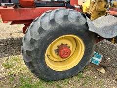 OFFSITE MELFORT: New Holland HW320 Haybine