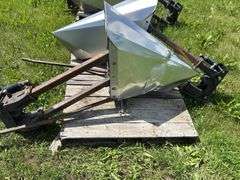 Pair of John Deere Crop Dividers