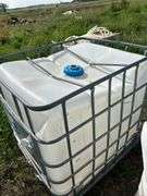 1000L chemical tote - damaged