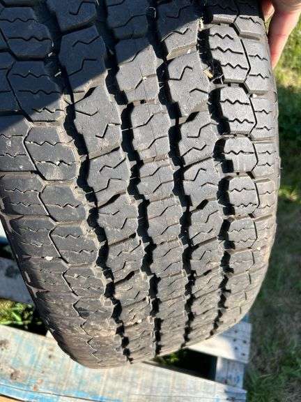 Goodyear tire 275/55R20