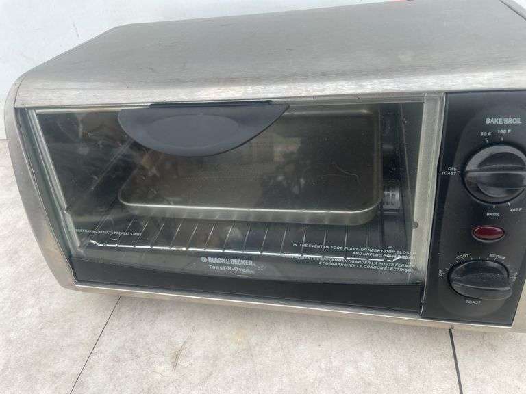 Black and Decker Toaster-R-Oven - heats up