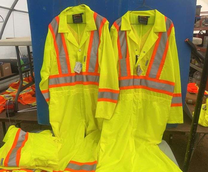 5 light weight high-viz coveralls - Sizes - 1-XL, 2-2XL, and 1-3XL