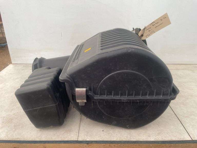 1996-1998 Chevy Vortex 5.7 air cleaner
