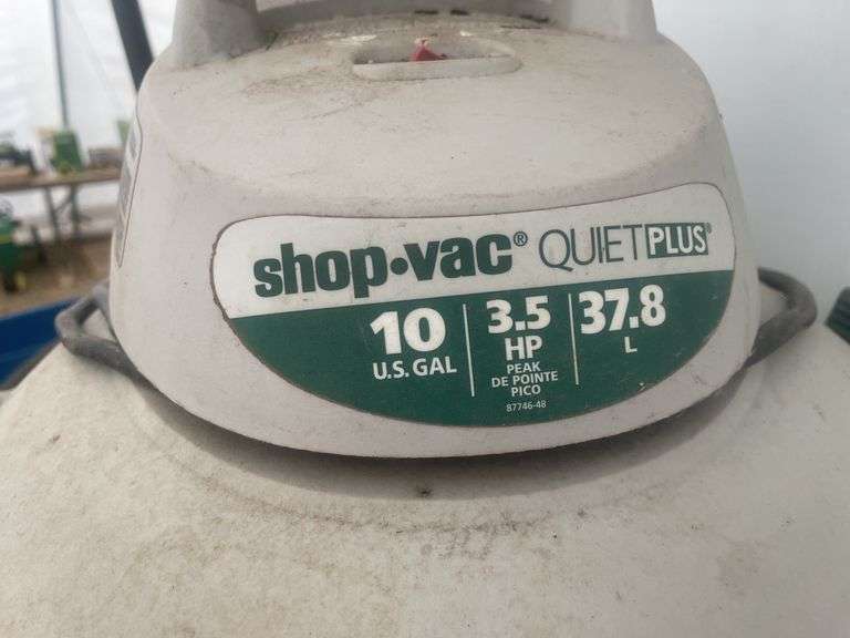 Working 10 gallon shop vac ￼no attachments just the hose