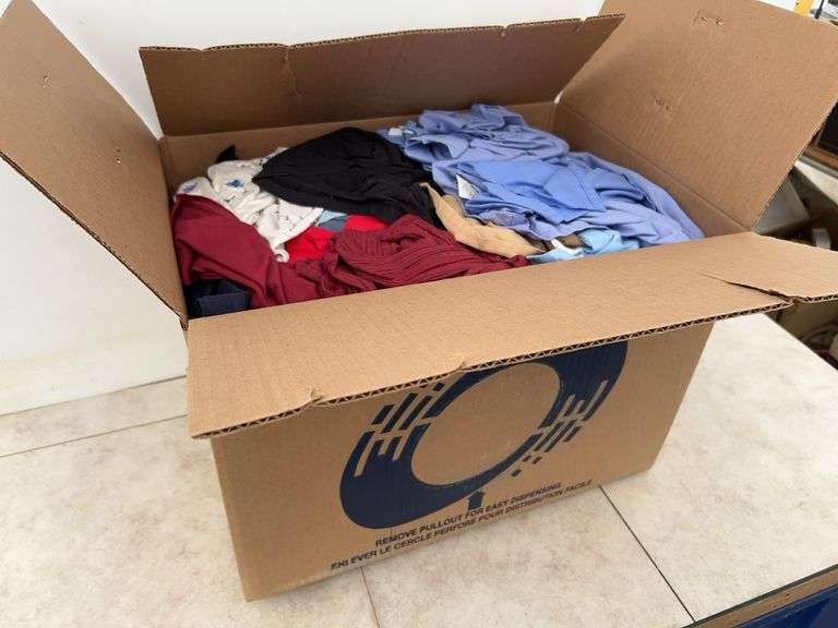 20 lb box of misc colored rags