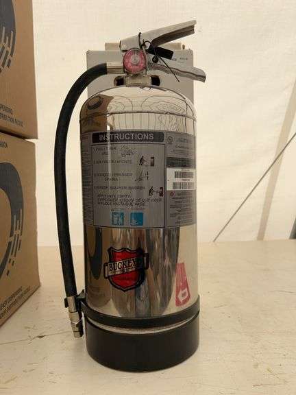 2 Appliance fire extinguishers Type K