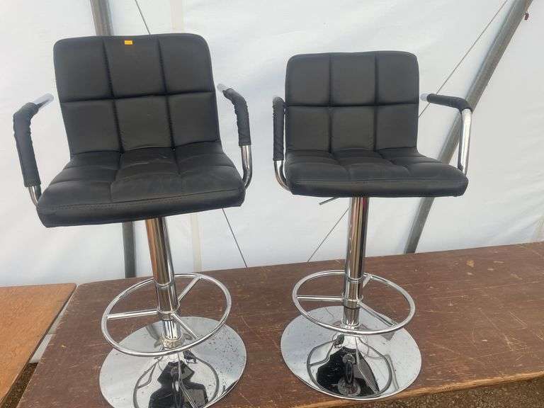 Pair of chrome based barstools