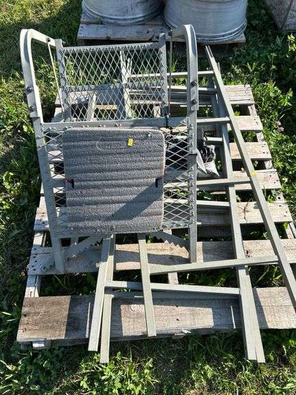 Tree stand