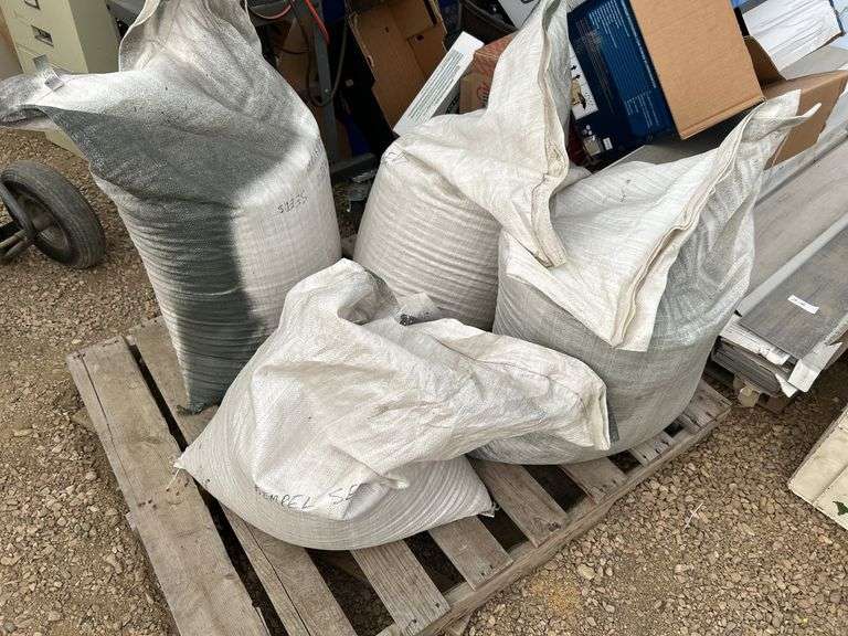 3 full 1 partial bag of believe to be Crested Wheat Brom mix