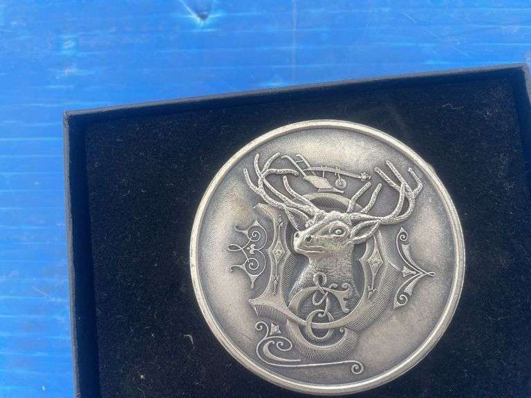 1981 John Deere and Company Moline Illinois belt buckle
