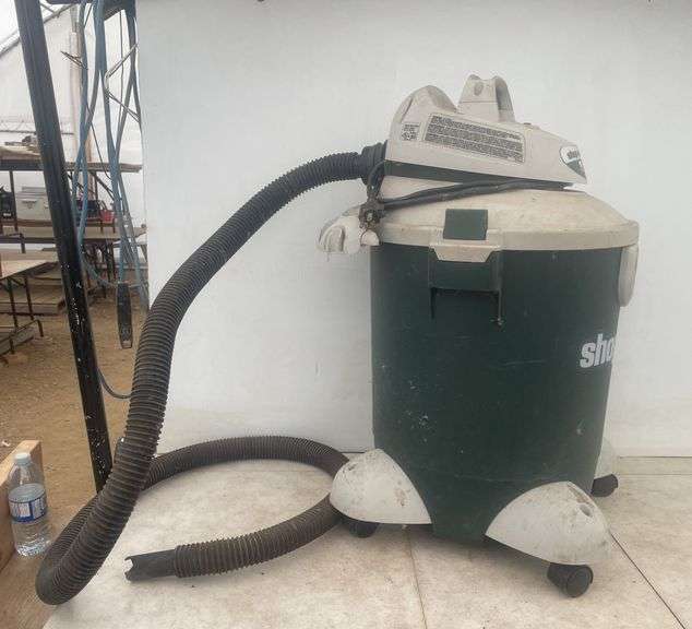 Working 10 gallon shop vac ￼no attachments just the hose
