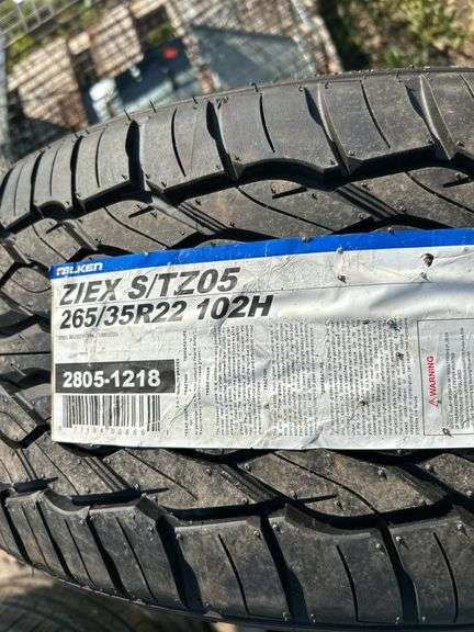 Unused Falken 265/33R22 tire
