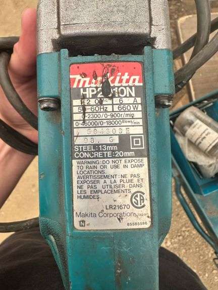 Makita hammerdrill and masonary bits - working condition