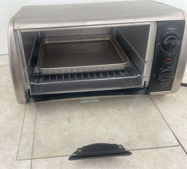 Black and Decker Toaster-R-Oven - heats up