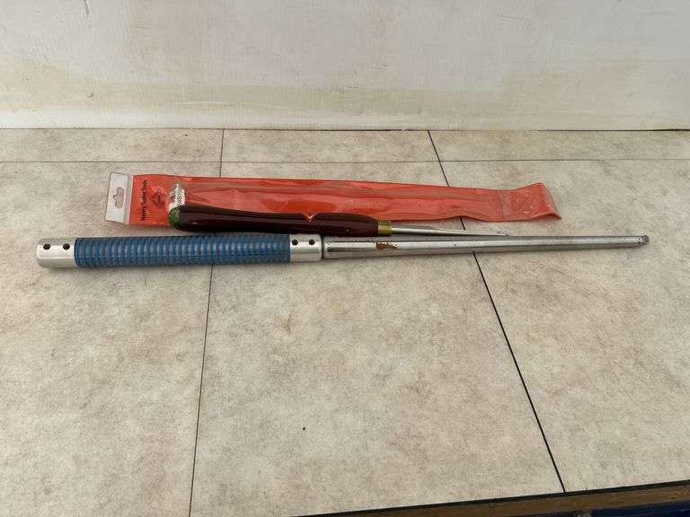 27" Carbide Lathe Chisel, Henry Taylor Finger Bail Gouge