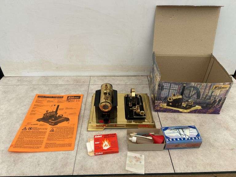 Wilesco Steam Engine Made in Germany c/w fuel cubes