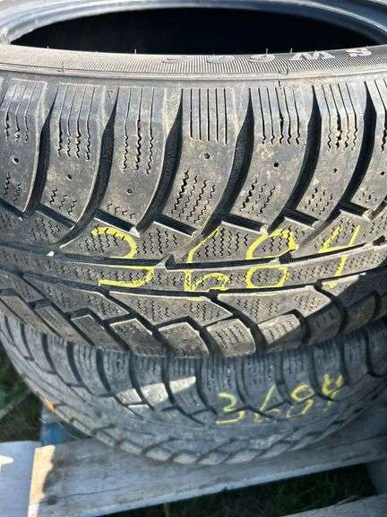 4 Frost Extreme tires 245/60R18