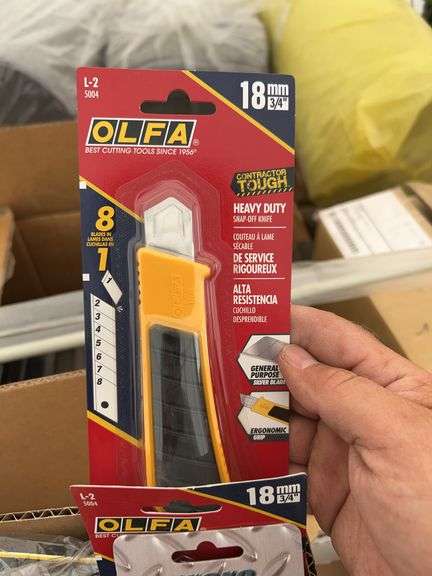 Qty of utility knives, qty of metal razor scrapers, pack of razor blades, qty of numbers, folding