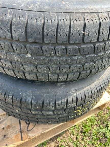 4 tires/rims P235/75R15