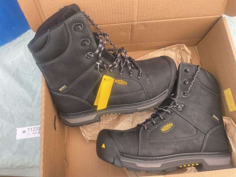 Steel toed safety boots size 10
