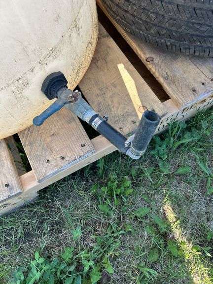 Water tank 42”T x 26”dia