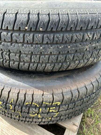 2 trailer tires/rims ST175/80R13