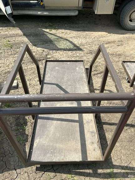 Heavy duty wheeled cart