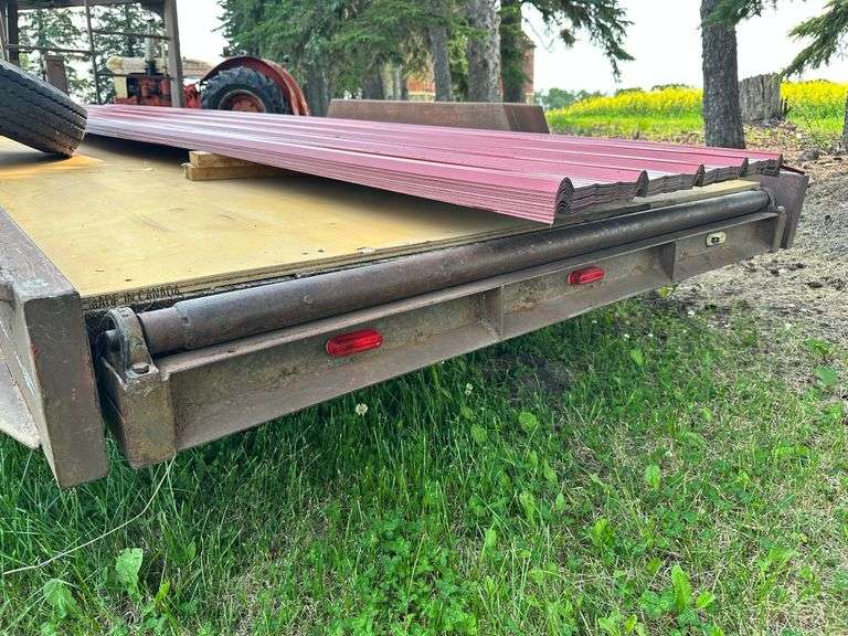 OFFSITE BRANCEPETH: Homebuilt Goose Neck Trailer