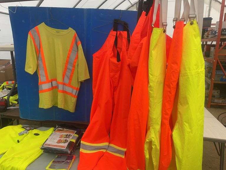 Quantity of safety wear size Small - includes coveralls, bib overall,vest etc.