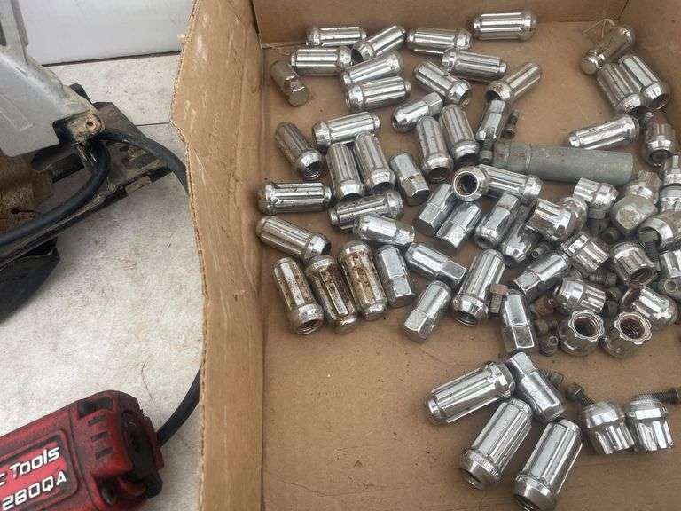 Black and Decker 13 amp 7 1/4" circular saw, 3/8" MAC air impact, quantity of lug nuts
