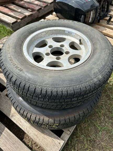 2 trailer tires/rims ST175/80R13