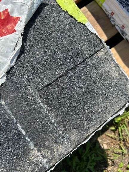 Qty of TimberlineHDZ shingles