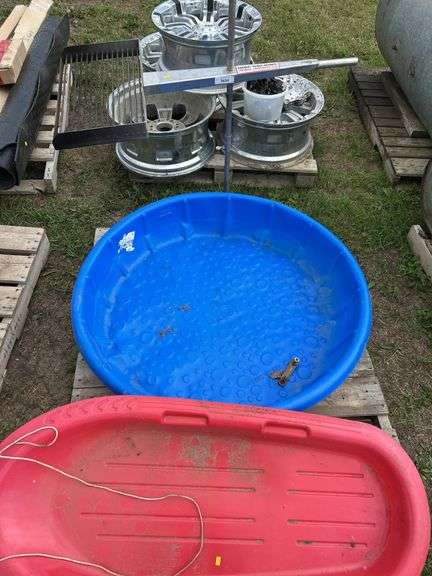 Campfire king portable campfire grill, sled, mini pool