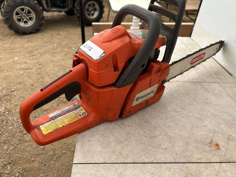 Husqvarna 249 chainsaw - runs