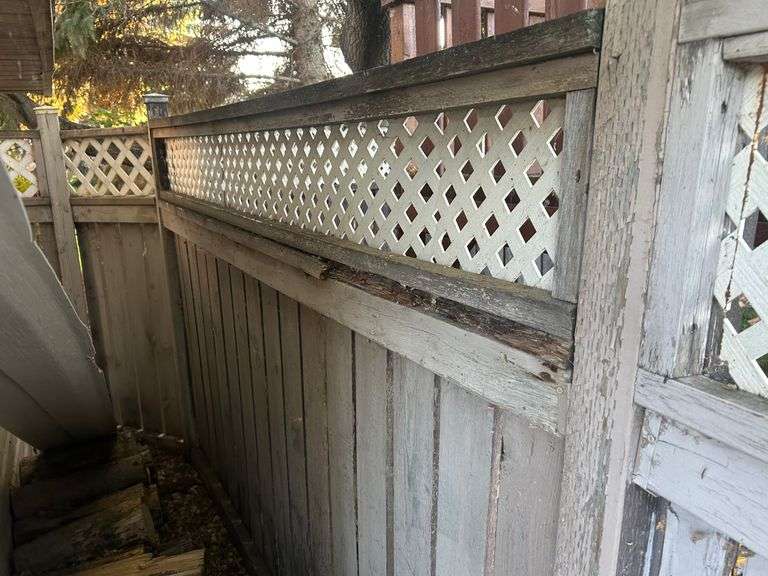 OFFSITE MELFORT: 174' of Fence in sections