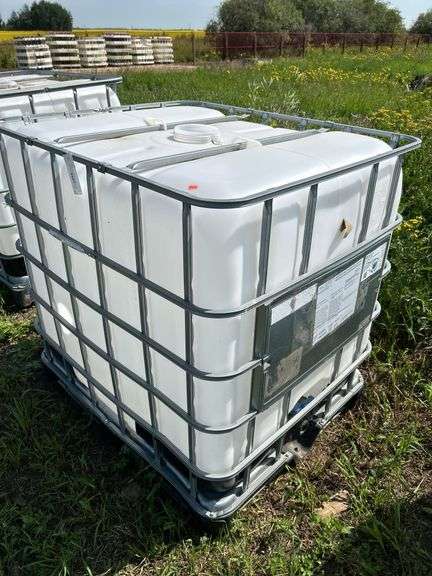 1000L chemical tote had food grade glycol in it NO LID