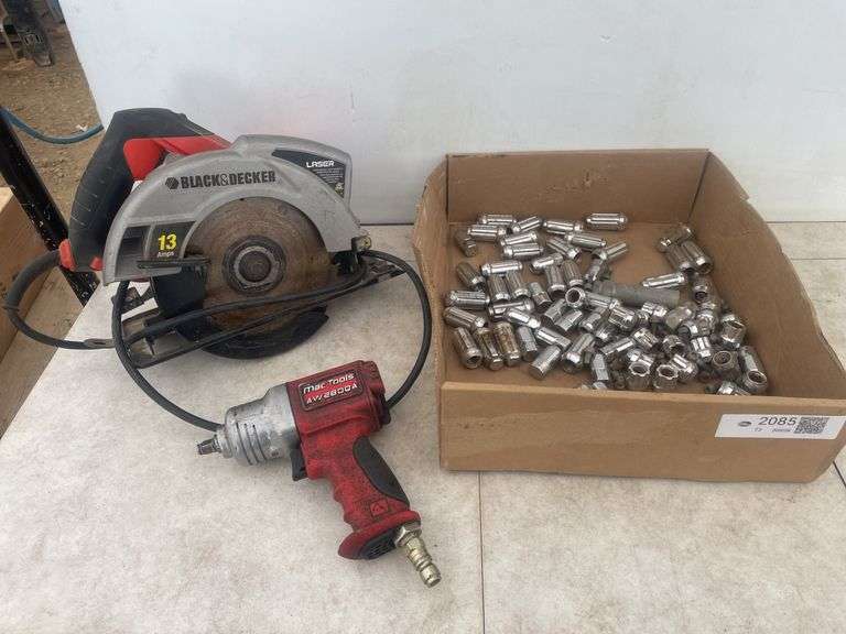 Black and Decker 13 amp 7 1/4" circular saw, 3/8" MAC air impact, quantity of lug nuts