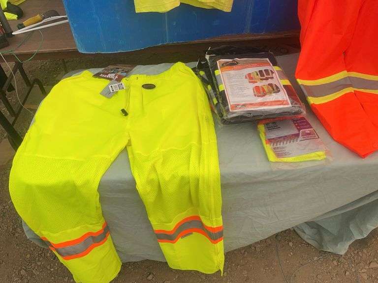 Quantity of safety wear size Small - includes coveralls, bib overall,vest etc.