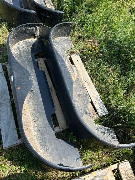 Pair of 6ft fenders - unused