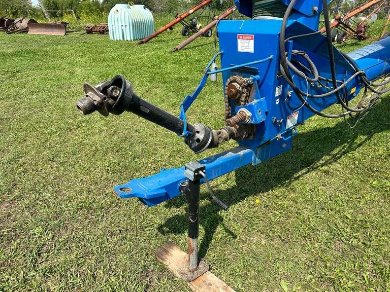 Brandt 1370 Swing Away Auger