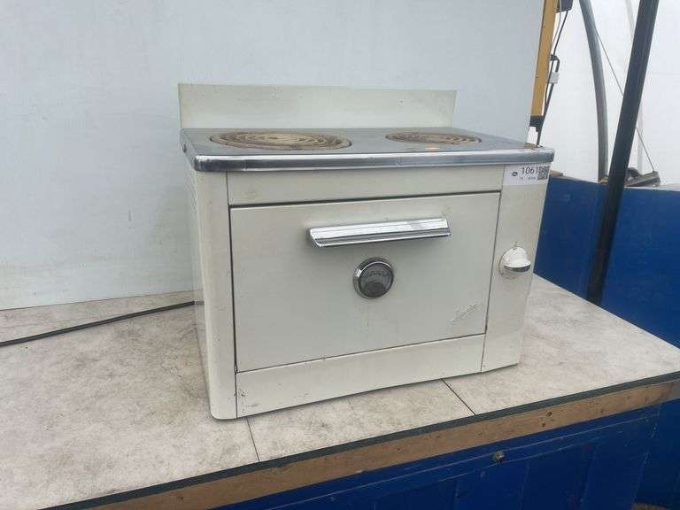 Superior hot plate with oven - 20"x11"x14" - heats up