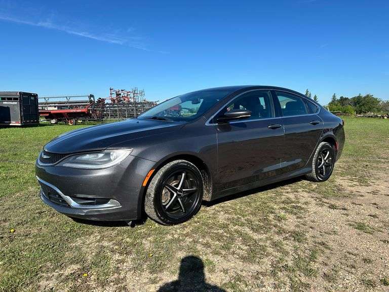 2015 Chrysler 200S