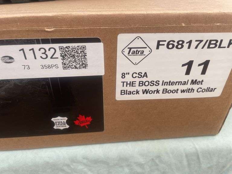 Steel toed safety boots size 11