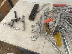 Quantity of misc tools SAE and metric