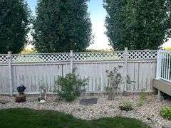 OFFSITE MELFORT: 174' of Fence in sections