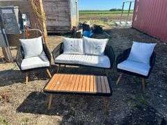 4pc patio set with cushions (was too windy for cushion pics will update on calm day)