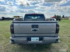 2017 Chev Silverado 1500 Z71 GFX Special Edition